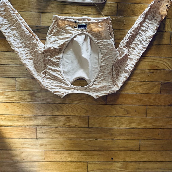 Grip set pants and top set for pole - Picture 3 of 7